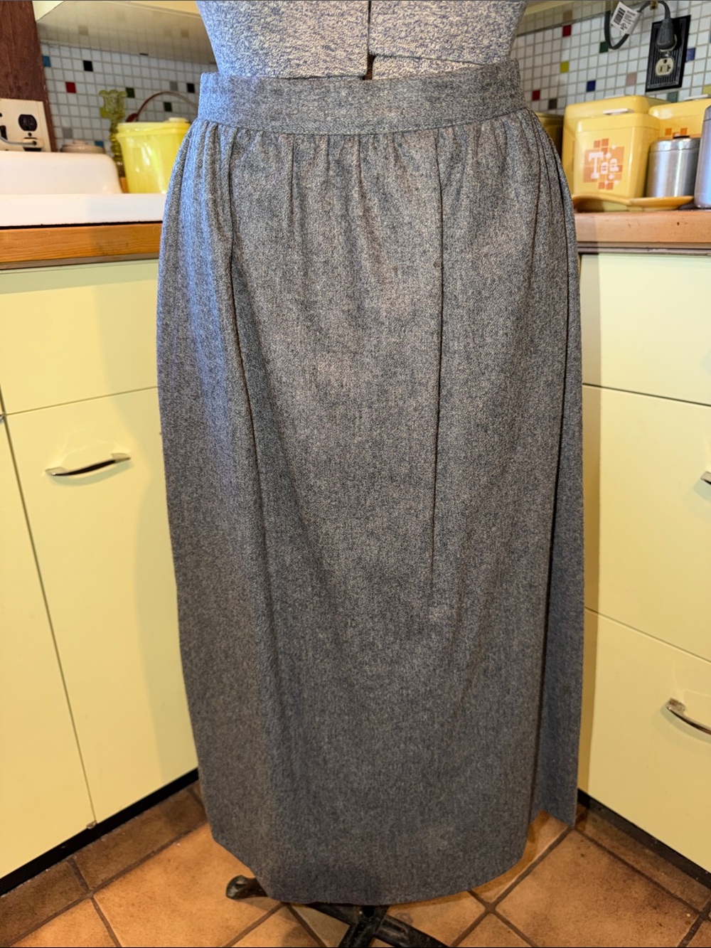 Pierre Cardin Skirt Suit Set Women’s Wool Blend Outfit - Picture 8 of 11